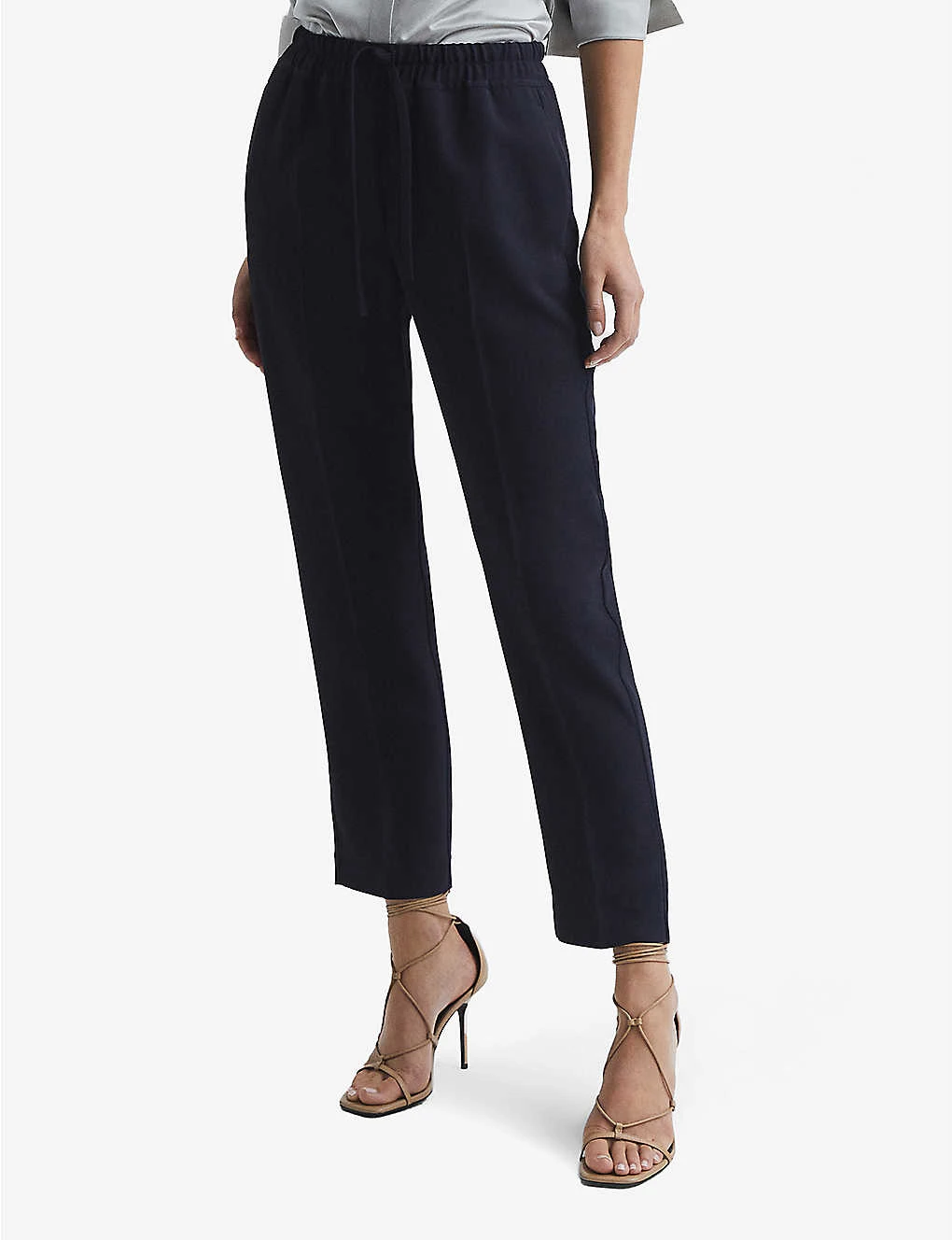 Reiss Hailey Elasticated-waist High-rise Recycled Polyester-blend Trousers 3 Reiss Hailey Elasticated-waist High-rise Recycled Polyester-blend Trousers - Image 3