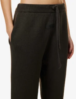 ESSENTIALS Lounge Tapered High-rise Stretch-cotton Blend Trousers -Reiss Shop R04111059 OFFBLACK ALT04