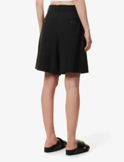 Weekend Max Mara Belbo Pleated Mid-rise Regular-fit Wool Shorts 8 Weekend Max Mara Belbo Pleated Mid-rise Regular-fit Wool Shorts -Reiss Shop R04151218 BLACK ALT03