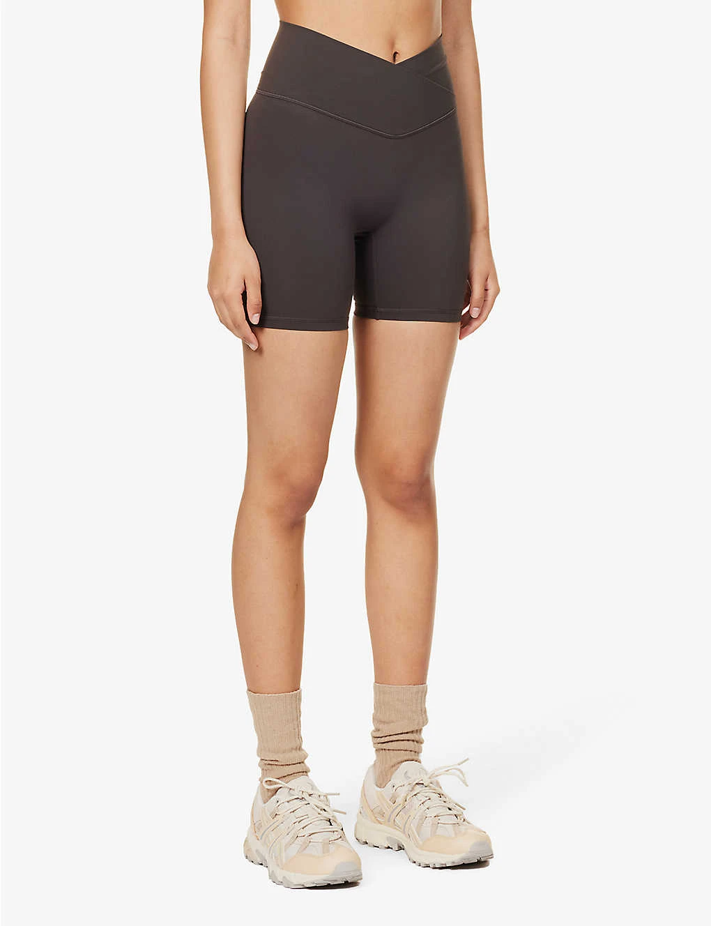 Ultimate Wrap-over High-rise Stretch-woven Shorts 3 Ultimate Wrap-over High-rise Stretch-woven Shorts - Image 3