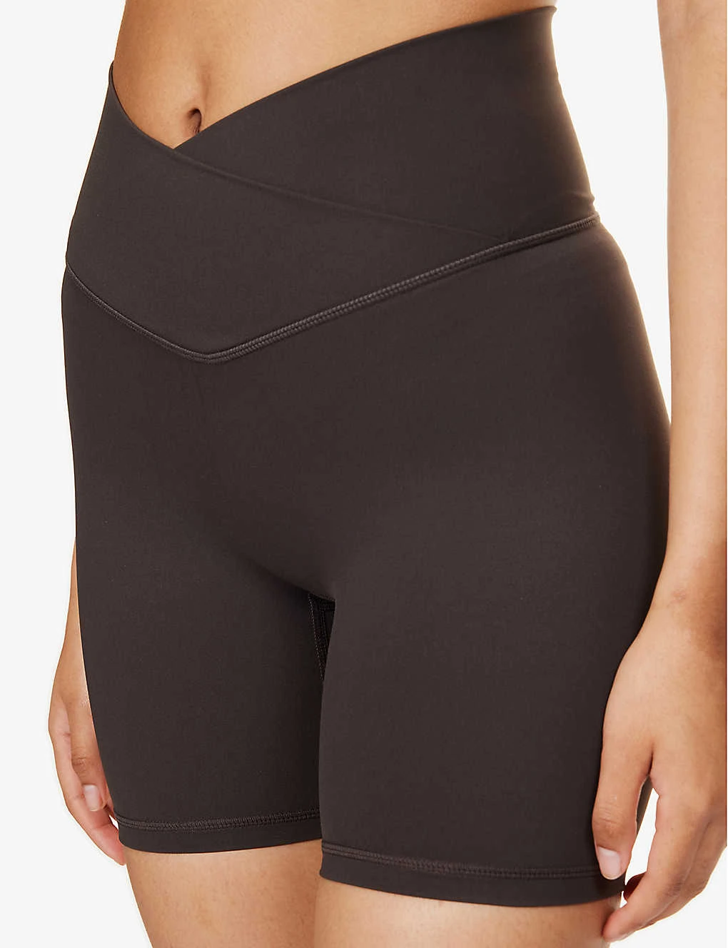 Ultimate Wrap-over High-rise Stretch-woven Shorts 5 Ultimate Wrap-over High-rise Stretch-woven Shorts - Image 5